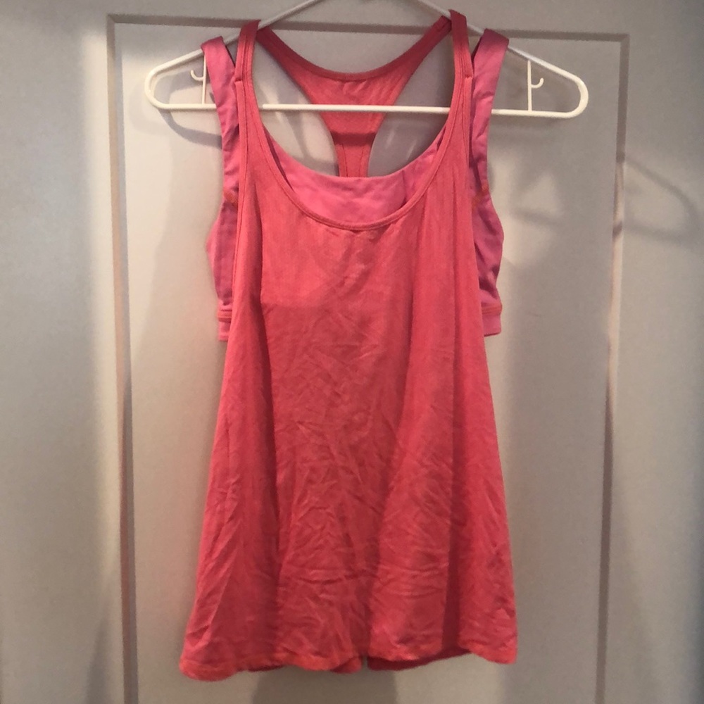 Lululemon tank with built in bra